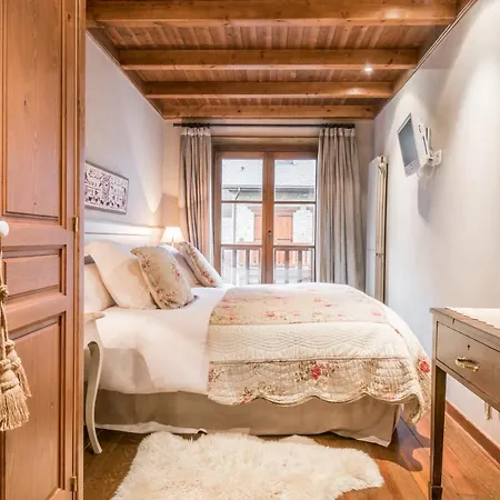 Apartment Val De Ruda Luxe 11 By Feelfree